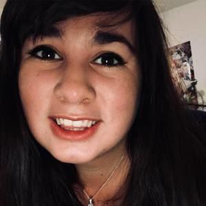 Meet your Posher, Michaela